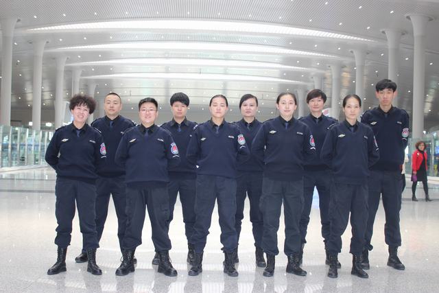 安检乌鲁木齐站观摩，学习